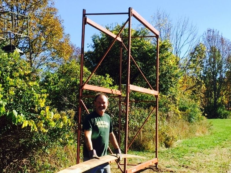 Building a pallet rack Tower Blind - two types of build. | Deer Hunter